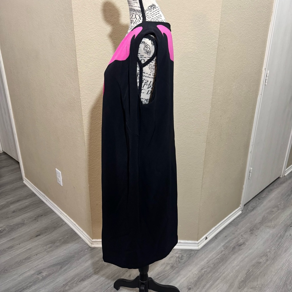 Peter Nygard Vibrant Pink and Black Asymmetrical Dress - Picture 2 of 8